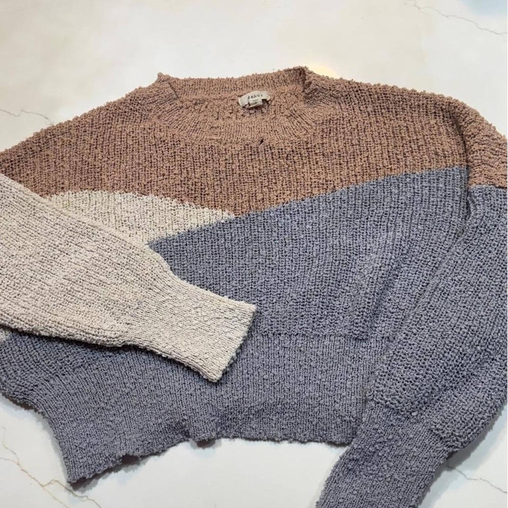 Colorblock Crewneck Sweater in Taupe, Cream & Heather Blue
